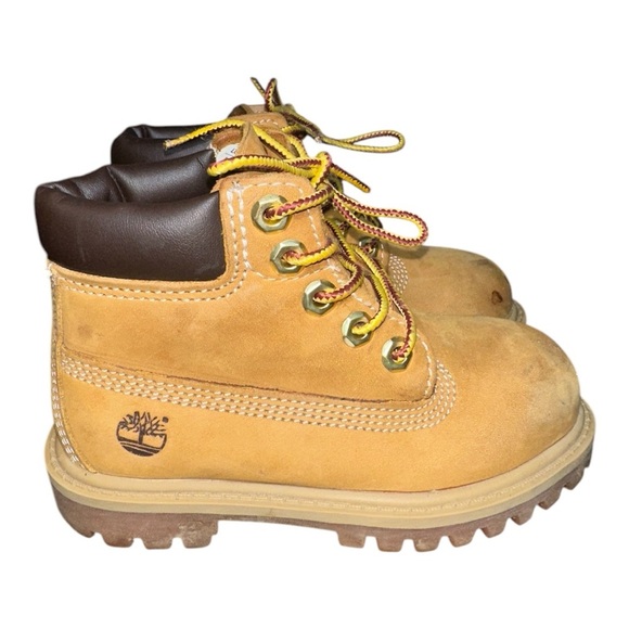 Timberland® toddler Classic 6-Inch Waterproof Boot Size 8M - Picture 1 of 6